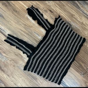 NWT black and white crop tank